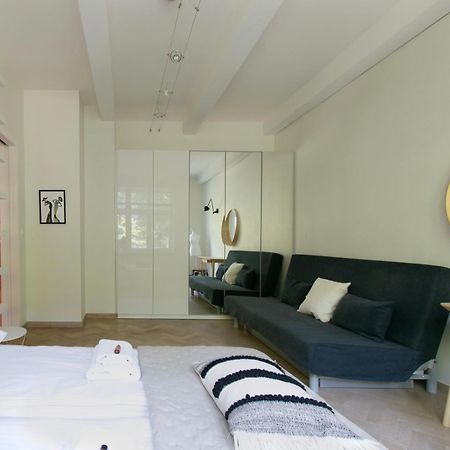 Spacious 3Br Apartment With Ac In Living Room, 2 Balconies Krakau Buitenkant foto
