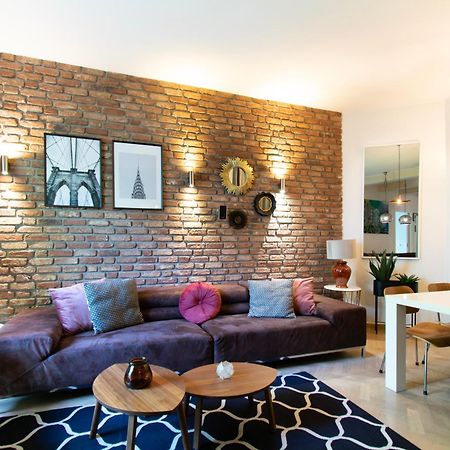 Spacious 3Br Apartment With Ac In Living Room, 2 Balconies Krakau Buitenkant foto