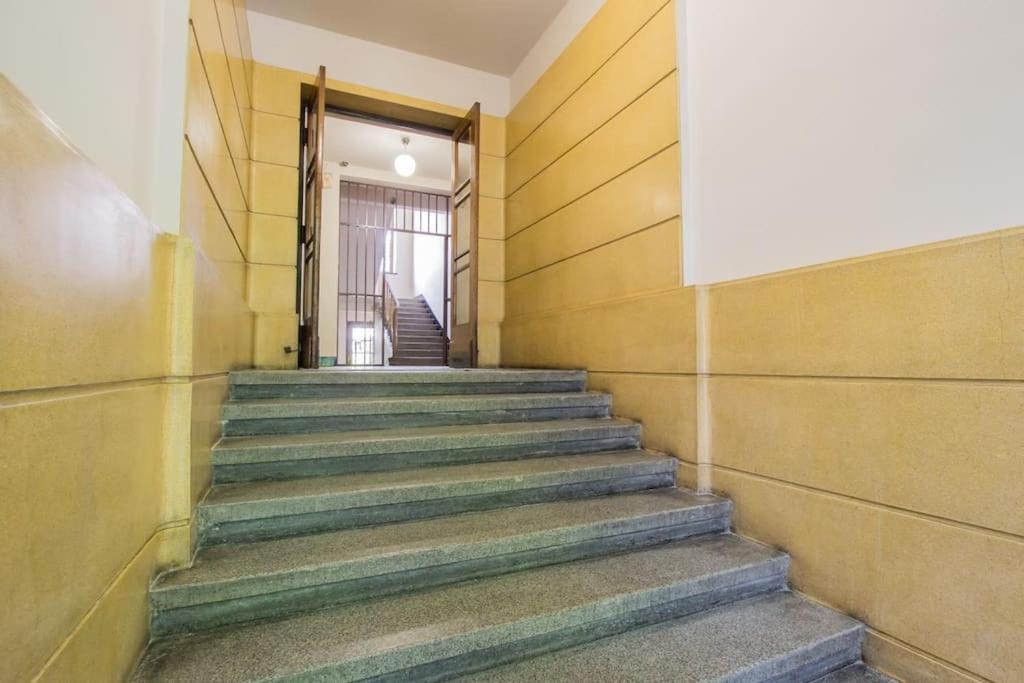 Spacious 3Br Apartment With Ac In Living Room, 2 Balconies Krakau Buitenkant foto