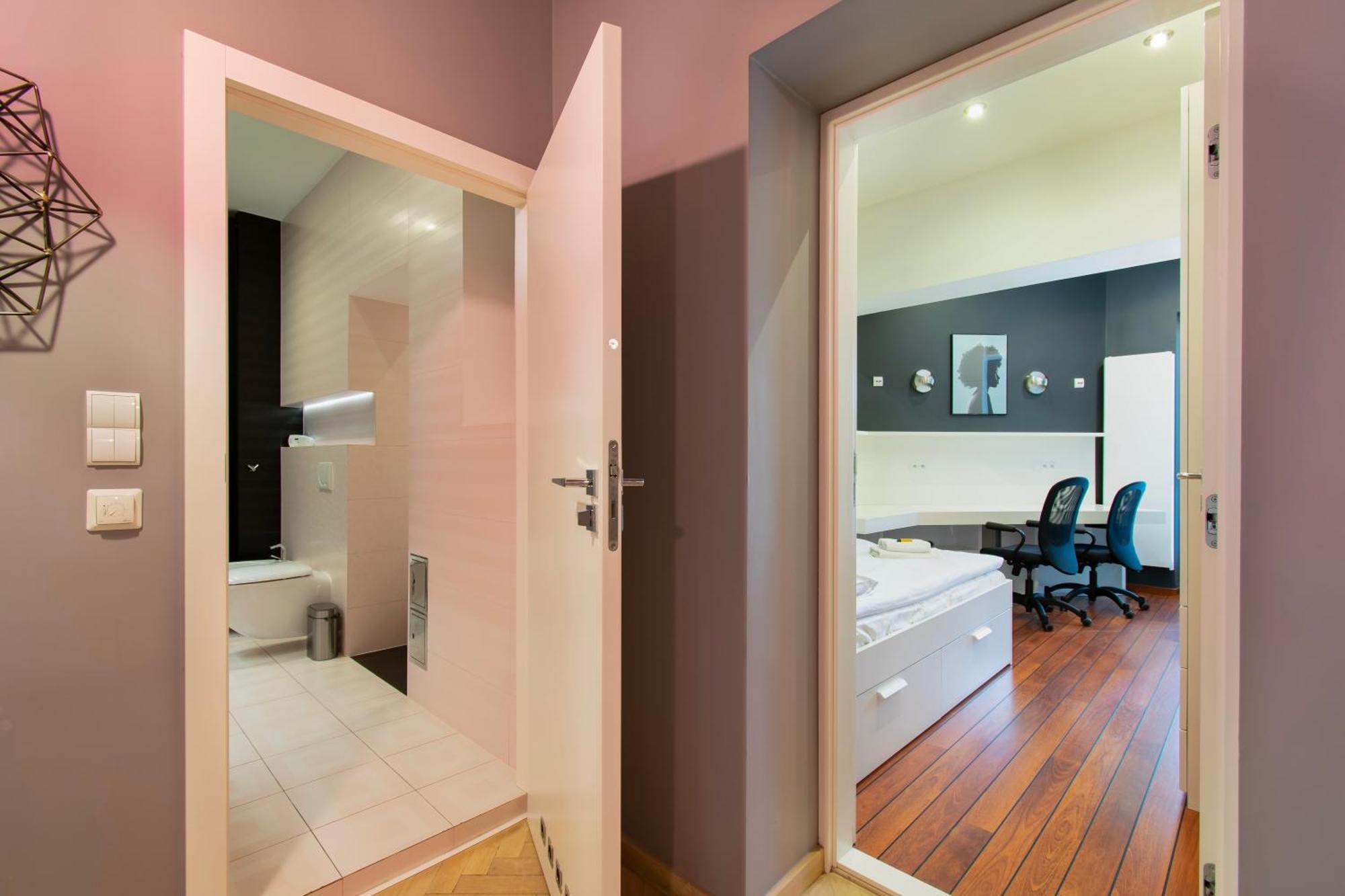 Spacious 3Br Apartment With Ac In Living Room, 2 Balconies Krakau Buitenkant foto