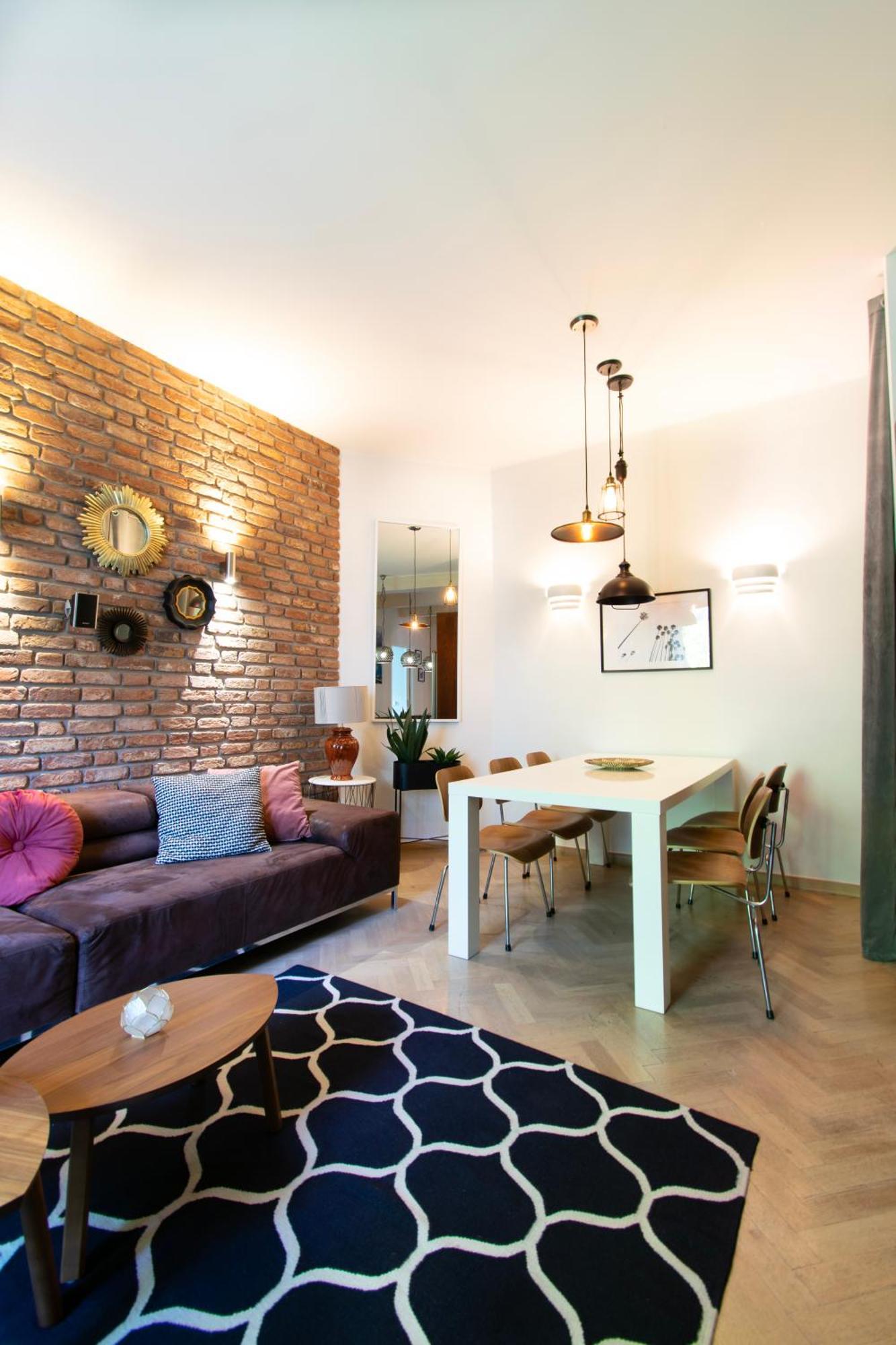 Spacious 3Br Apartment With Ac In Living Room, 2 Balconies Krakau Buitenkant foto